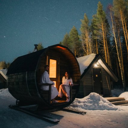 Sauna Carriage Experience At Apukka Resort / Authentic Scandinavia